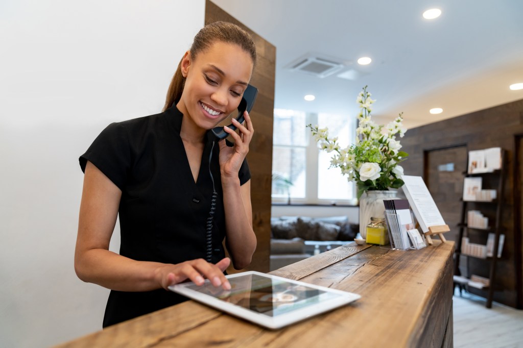 On-Demand Pay Can Help Your Hospitality Business Hire Faster and Retain Employees Longer
